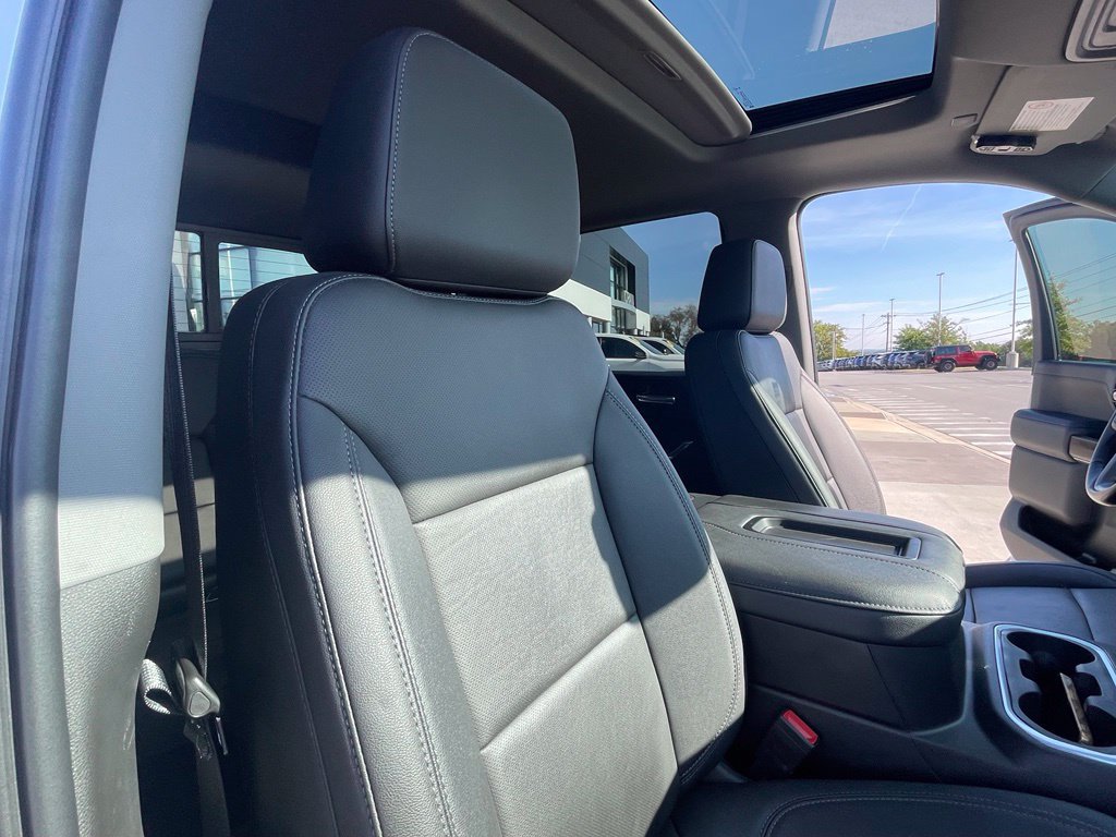 Used 2021 GMC Sierra 2500 SLT w/ SLT Premium Package RWD image 28