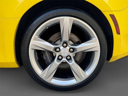 Used 2018 Chevrolet Camaro SS image 11