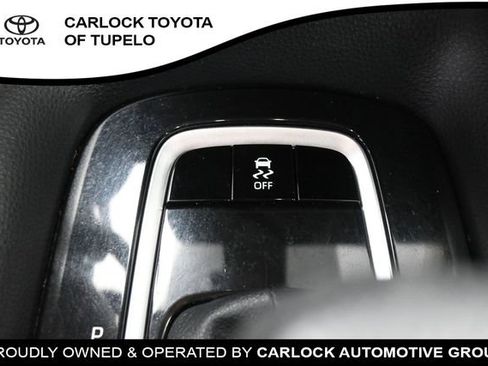Used 2025 Toyota Corolla LE FWD image 15