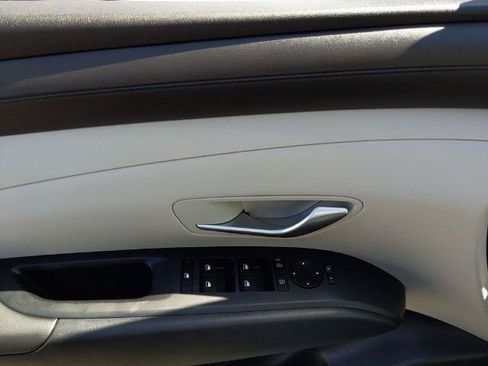Used 2025 Hyundai Tucson SEL AWD/4WD image 15