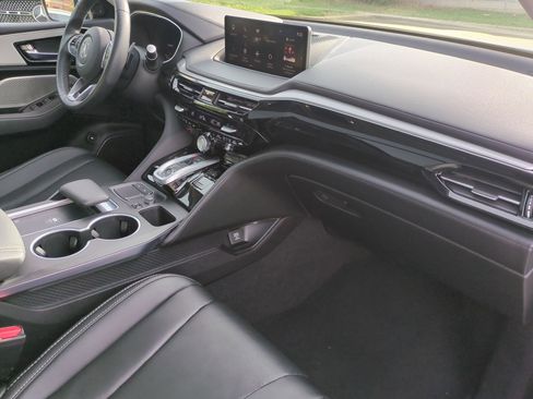 Used 2023 Acura MDX FWD w/ Technology Package image 45