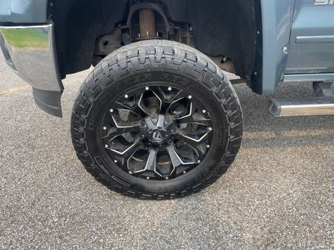 Used 2014 GMC Sierra 1500 SLE w/ SLE Value Package AWD/4WD image 28