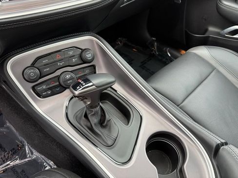 Used 2022 Dodge Challenger SXT w/ Plus Package image 13