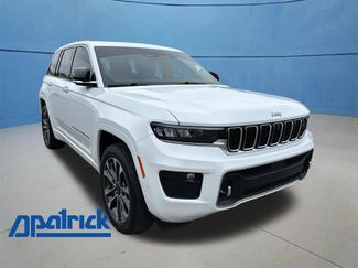 Used 2022 Jeep Grand Cherokee Overland w/ Adv Protech Group III AWD/4WD video 1