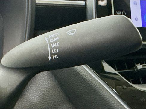 Used 2024 Toyota Corolla LE FWD image 14