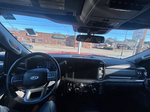 Used 2024 Ford F250 Lariat w/ Chrome Package image 22