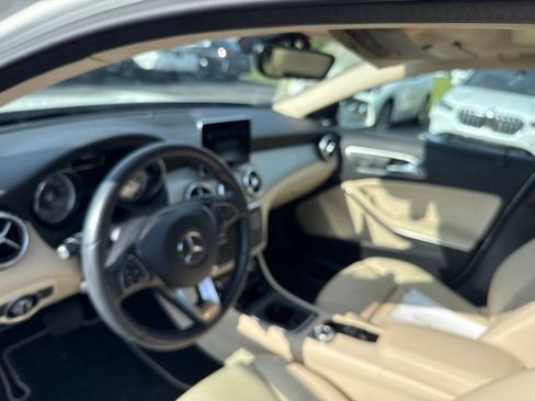 Used 2017 Mercedes-Benz GLA 250 4MATIC image 12