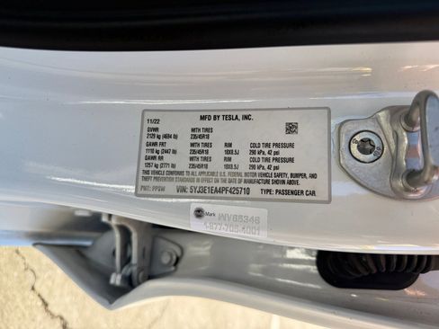 Used 2023 Tesla Model 3 Standard Range image 25