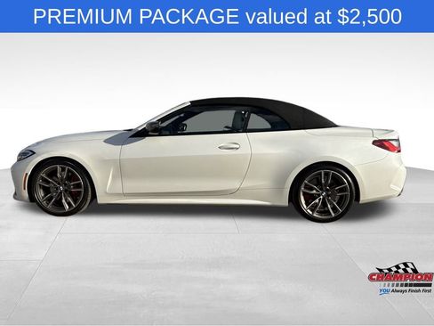 Used 2021 BMW M440i Convertible w/ Premium Package image 2