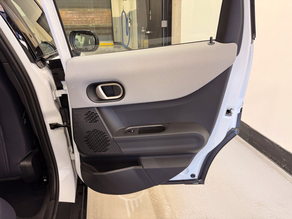 Used 2026 MINI Cooper 4-Door Hardtop FWD image 24