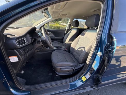 Used 2019 Kia Niro LX FWD image 10