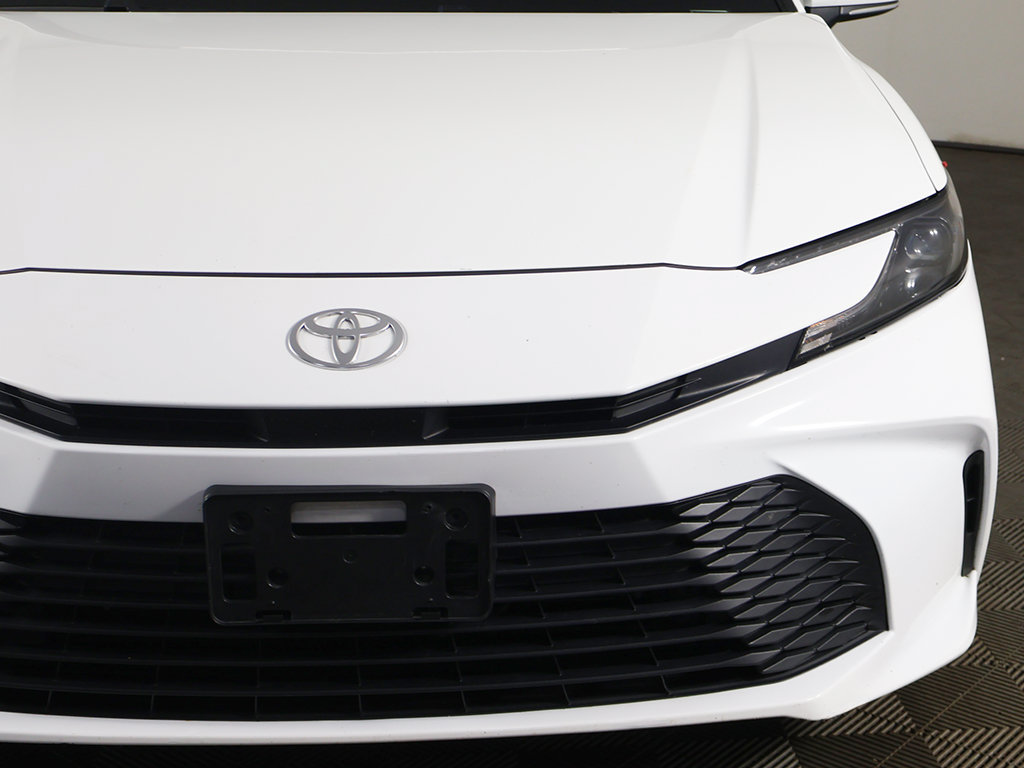 Used 2025 Toyota Camry LE FWD image 13