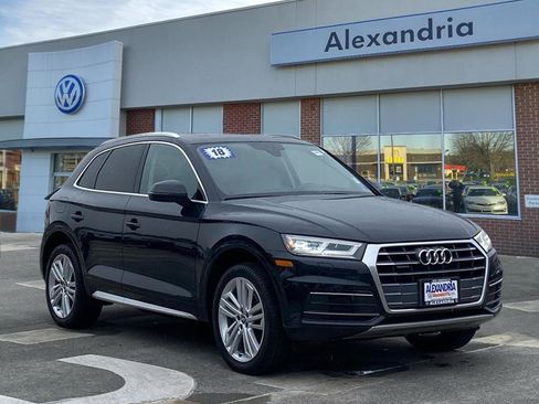 Used 2018 Audi Q5 2.0T Premium Plus w/ Premium Plus Package image 1