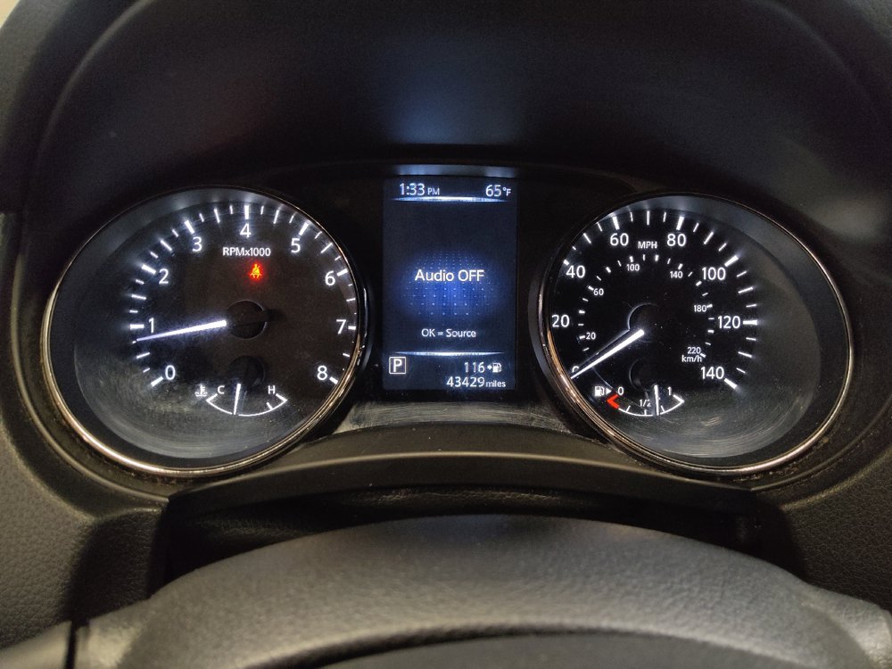 Used 2017 Nissan Rogue S AWD/4WD image 23