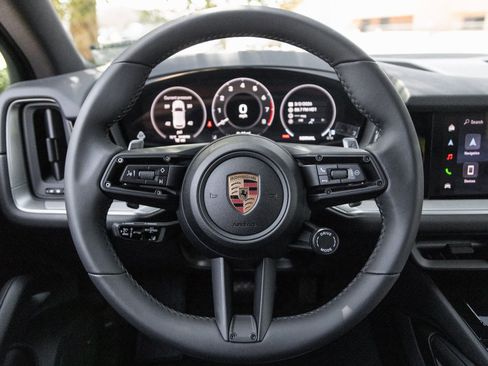 Certified 2026 Porsche Cayenne image 13