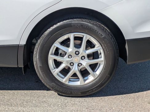 Used 2023 Chevrolet Equinox LS w/ LPO, Cargo Package FWD image 9