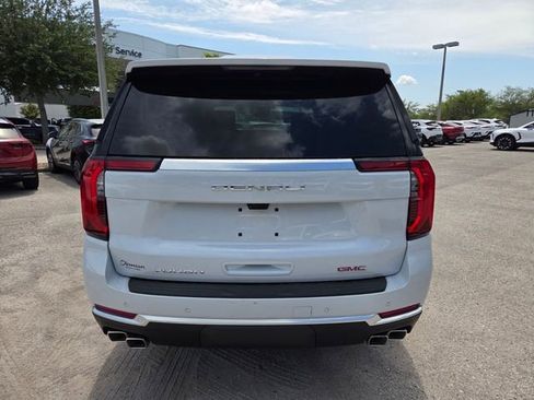 New 2026 GMC Yukon Denali w/ Denali Reserve Package AWD/4WD image 14