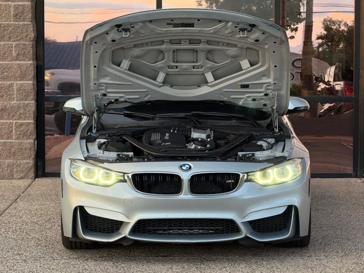 Used 2018 BMW M4 Coupe RWD image 21
