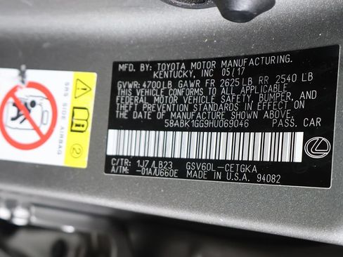 Used 2017 Lexus ES 350 w/ Luxury Package FWD image 56