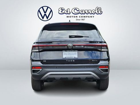 New 2025 Volkswagen Taos SE image 7