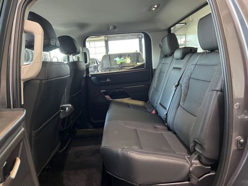 Used 2024 Toyota Tundra Limited AWD/4WD image 18
