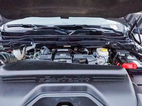 Certified 2024 RAM 2500 Laramie image 31