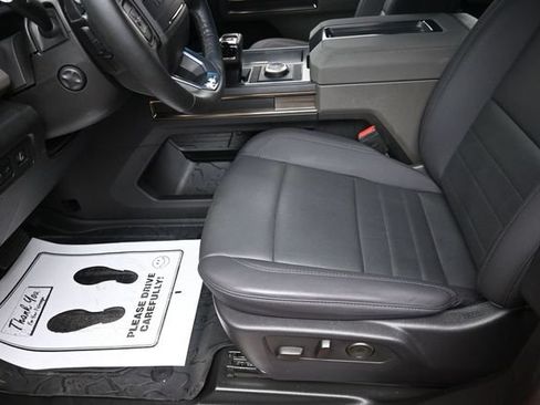 Used 2024 GMC Hummer EV 3X AWD/4WD image 15
