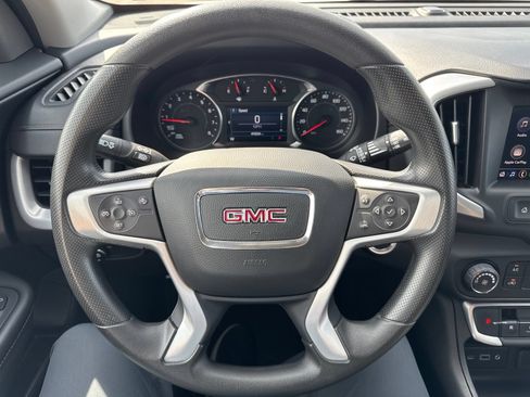 Used 2024 GMC Terrain SLE AWD/4WD image 16