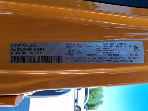 Used 2021 Jeep Wrangler Unlimited Rubicon 4xe w/ Dual Top Group AWD/4WD image 27