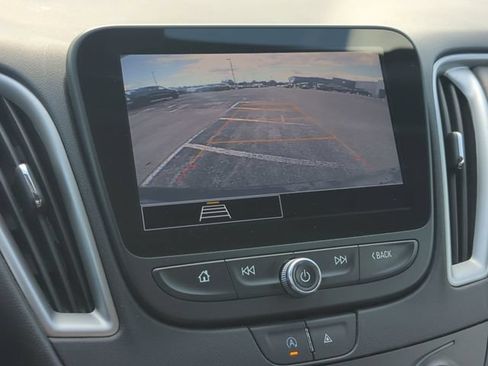 Used 2022 Chevrolet Malibu LT w/ Leather Package FWD image 18