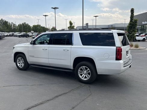 Used 2017 Chevrolet Suburban LT AWD/4WD image 11