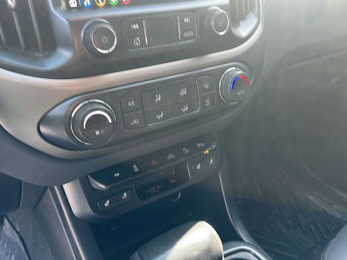 Used 2019 Chevrolet Colorado Z71 image 15