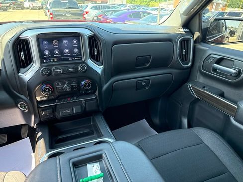 Used 2021 Chevrolet Silverado 1500 LT Trail Boss w/ Bed Protection Package AWD/4WD image 10
