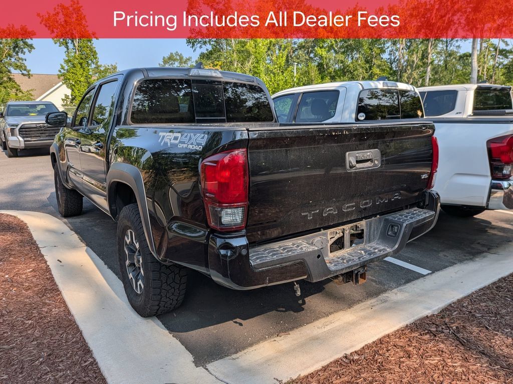 Used 2019 Toyota Tacoma TRD Off-Road AWD/4WD image 5