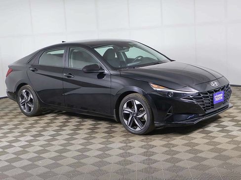 Certified 2023 Hyundai Elantra SEL w/ Convenience Package FWD image 39