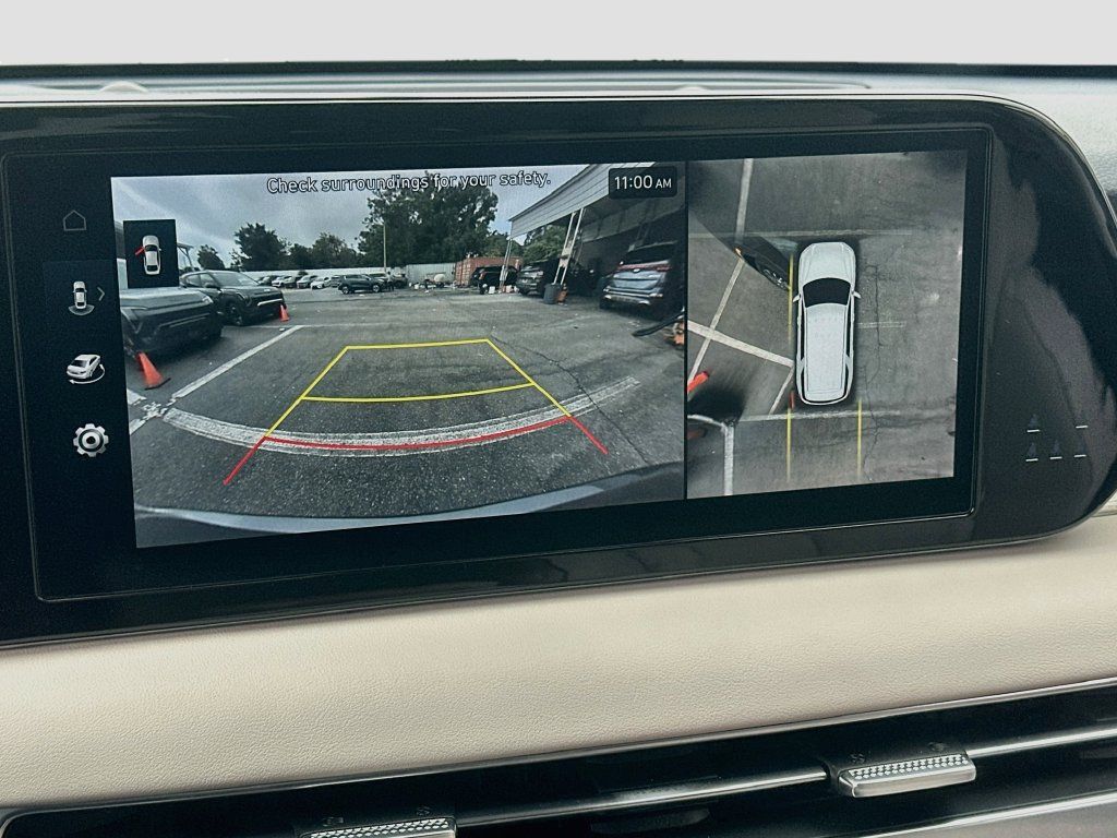 Used 2025 Hyundai Palisade Calligraphy FWD image 14