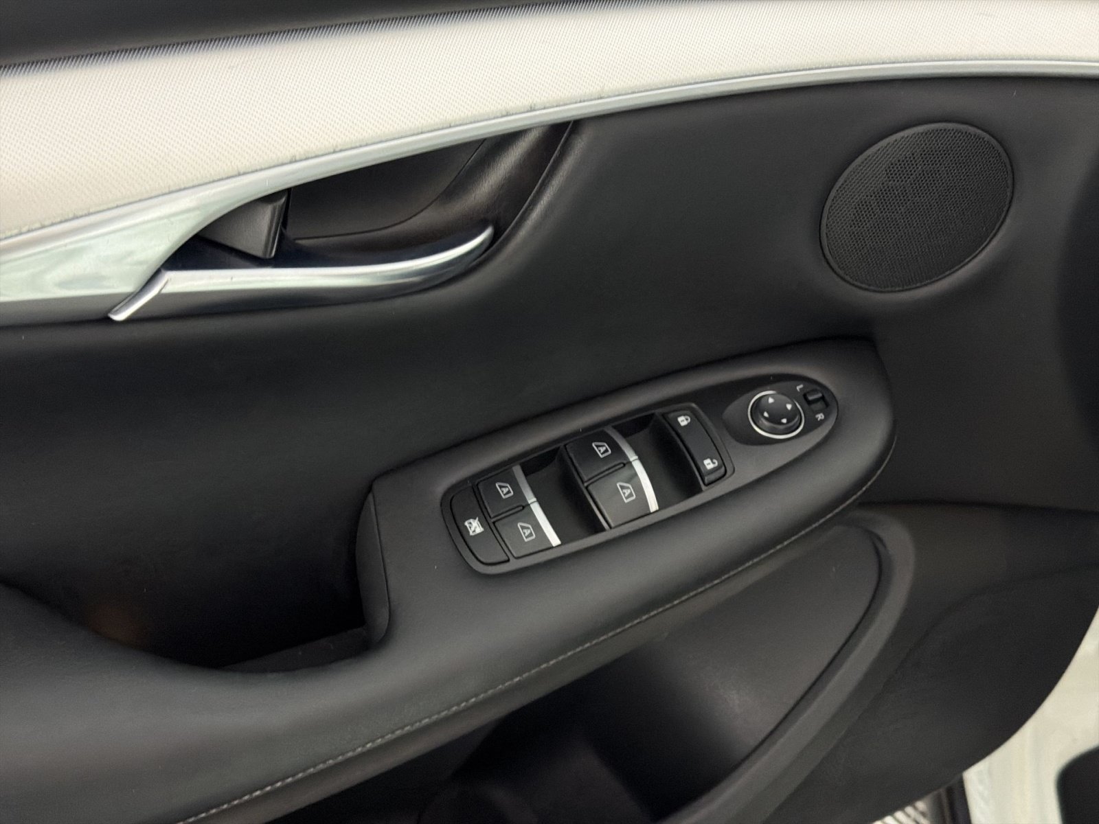 Used 2019 INFINITI QX50 Luxe AWD/4WD image 15