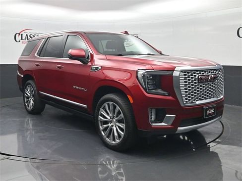 Used 2021 GMC Yukon Denali w/ Denali Premium Package image 5