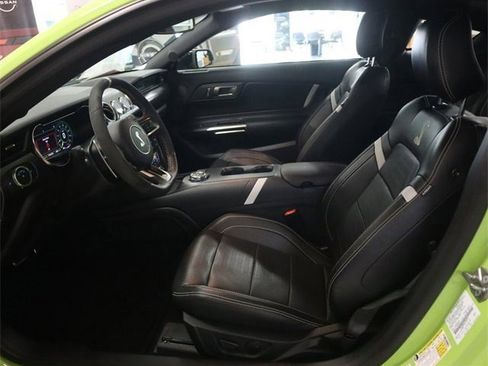 Used 2020 Ford Mustang Shelby GT500 w/ Technology Package image 22