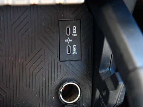 Used 2024 Toyota Tacoma SR5 AWD/4WD image 26