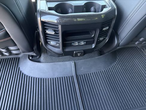 Used 2022 RAM 1500 Big Horn w/ Built-to-serve Edition AWD/4WD image 18