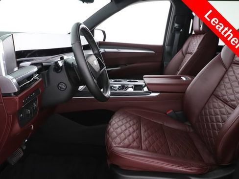 Used 2026 Cadillac Escalade Sport w/ LPO, ONYX Package AWD/4WD image 17