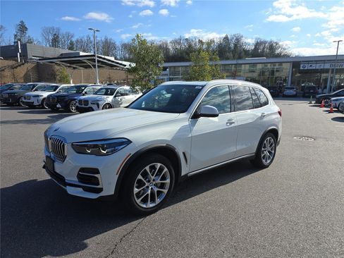 Certified 2023 BMW X5 xDrive40i w/ Premium Package image 9