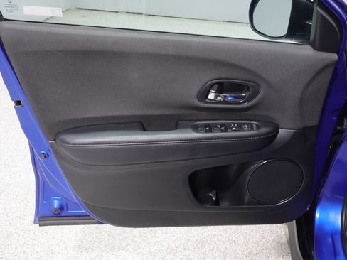 Used 2019 Honda HR-V Sport image 12