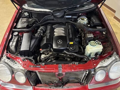 Used 1999 Mercedes-Benz E 320 Sedan image 14