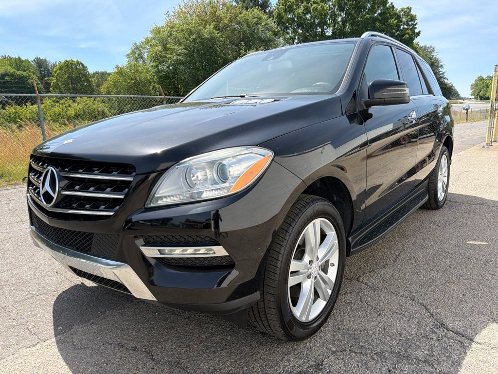 Used 2013 Mercedes-Benz ML 350 BlueTEC 4MATIC image 6