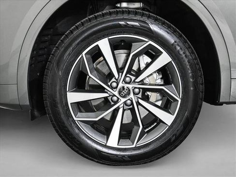 Certified 2023 Audi Q5 2.0T Premium Plus w/ Premium Plus Package AWD/4WD image 25