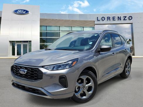 Used 2024 Ford Escape ST-Line w/ Tech Pack #1 FWD image 1