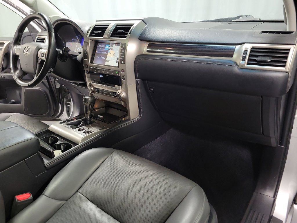 Used 2018 Lexus GX 460 w/ Navigation Package AWD/4WD image 38