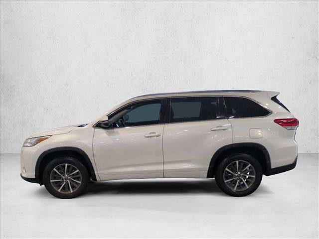 Used 2017 Toyota Highlander XLE FWD image 8